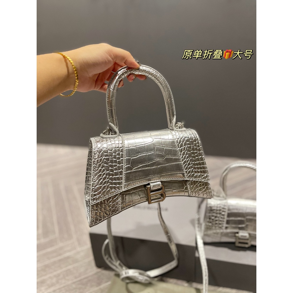 Tas bahu crossbody Balenciaga Mini Hourglass warna perak