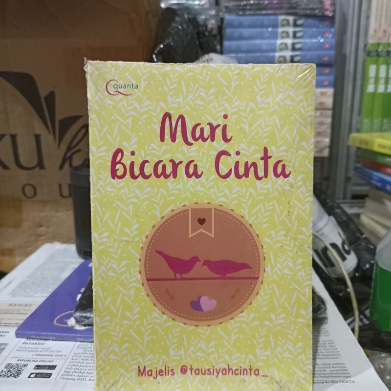Obral Buku Agama / Islami / Novel Islami / Bacaan Agama / Shalat Tahajjud Untuk Prestasi Akademik / Menyegarkan Islam Kita / Istri Bahagia / Original Murah #24A-Mari Bicara Cinta