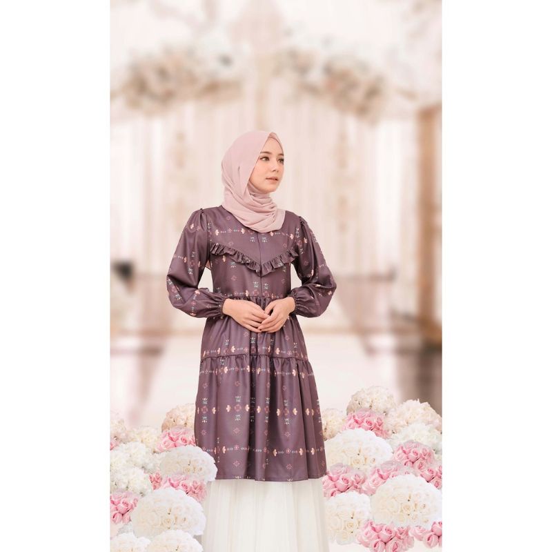 New Rumi Tunik vanilla hijab warna brunette size M