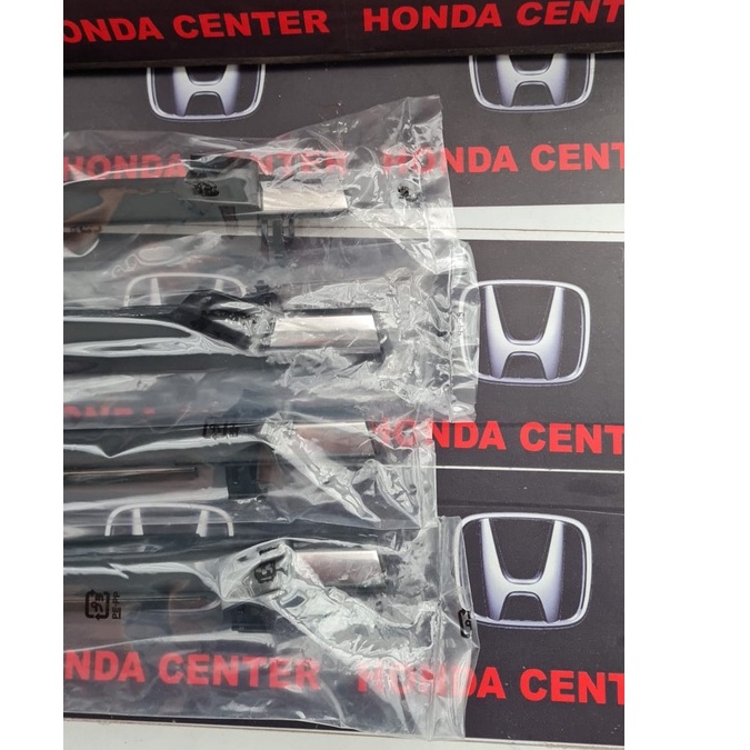 pelipit karet kaca luar weather strip luar honda crv re gen3 2007 2008 2009 2010 2011 2012 depan kanan 72410-SWA-A01