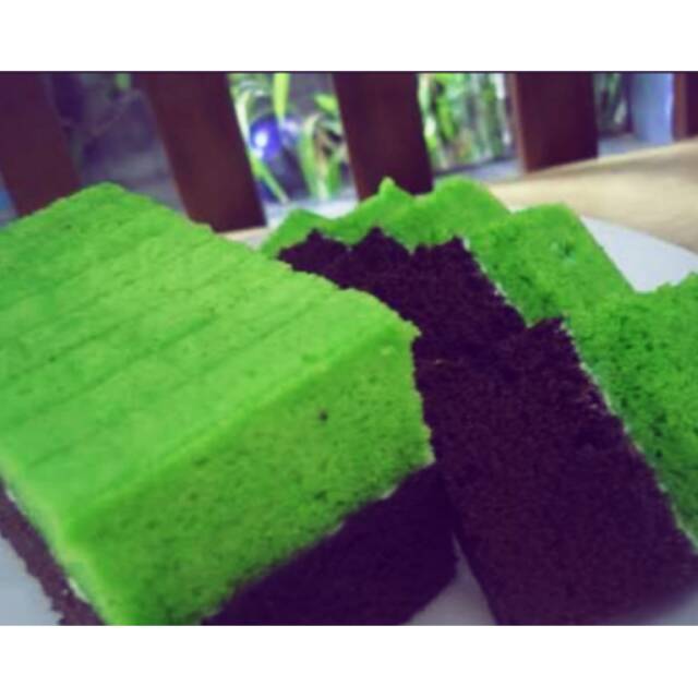 

KARTIKA SARI BROWNIES KUKUS KETAN HITAM PANDAN