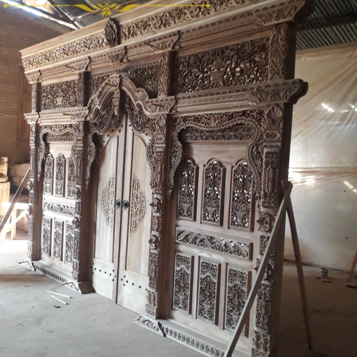 GEBYOK MEWAH TINGGI 3m