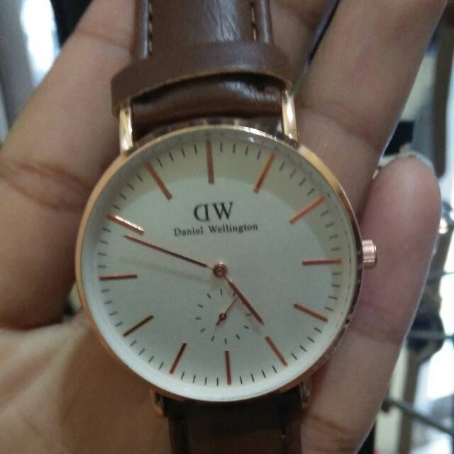 JAM TANGAN DW KW SUPER
