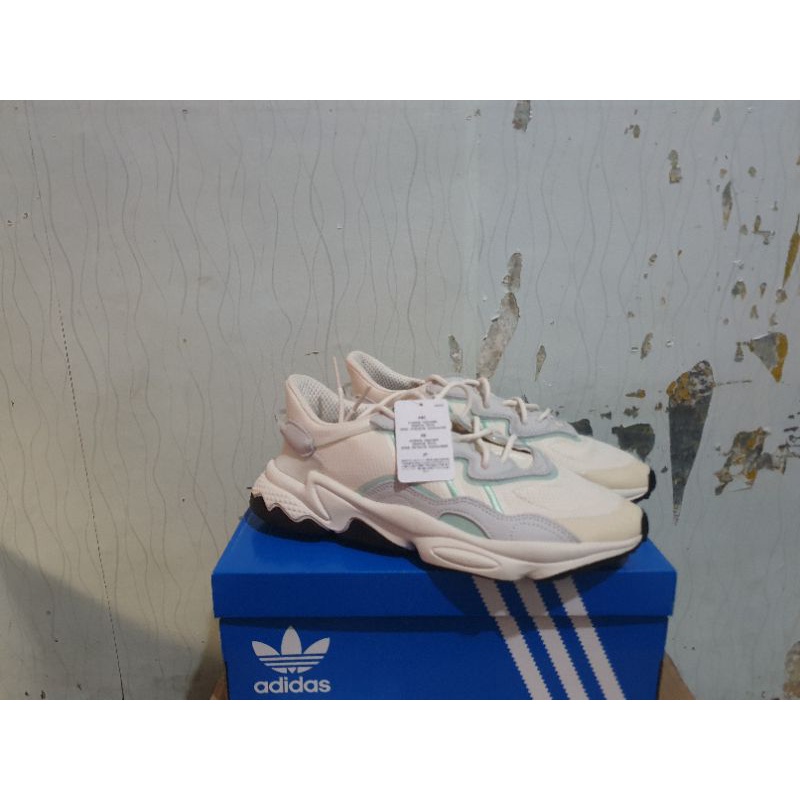 Sepatu Sneakers Adidas Ozweego White Original FV9663
