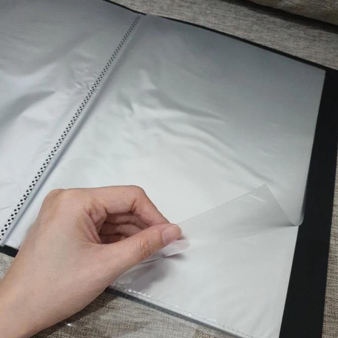 

Binder File MUJI A4 Hitam - 20 halaman Binder