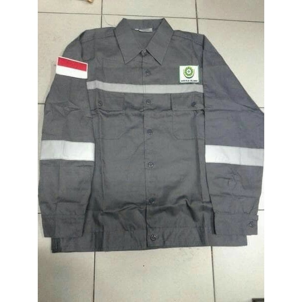 BAJU KERJA PROYEK SAFETY LENGAN PANJANG WARNA ABU ABU +LOGO K3 DAN BENDERA MERAH PUTIH