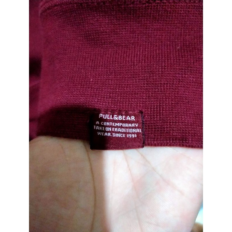 Hd pull&bear maroon size M minus belom dicuci kelengkapan ada