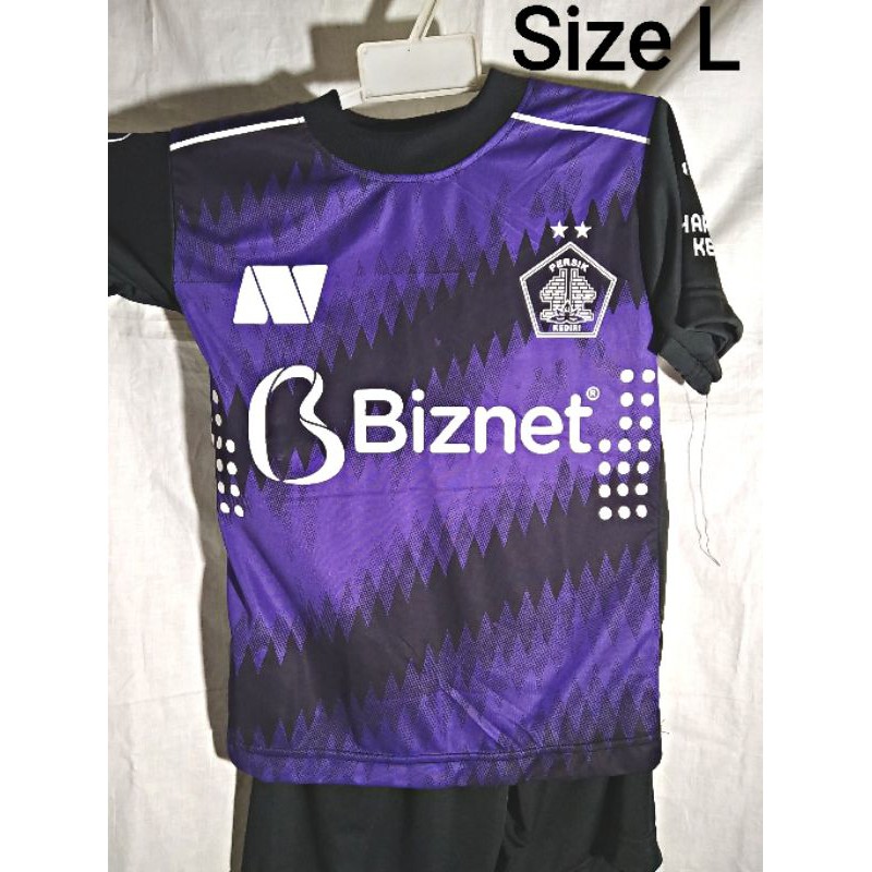 Setelan anak jersey persik kediri menpora 2021