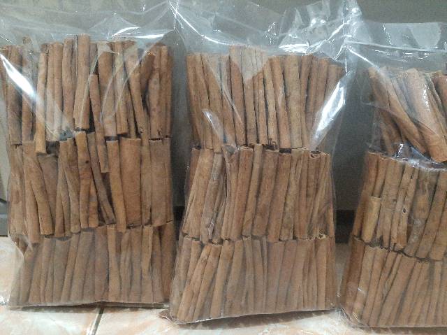 Kayu manis stik / keningar 250gram stick 8cm