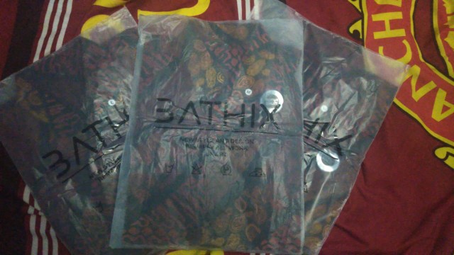 Baju Kemeja Batik Gradasi Lengan Pendek Pria Kantor Casual Slimfit Maroon Motif