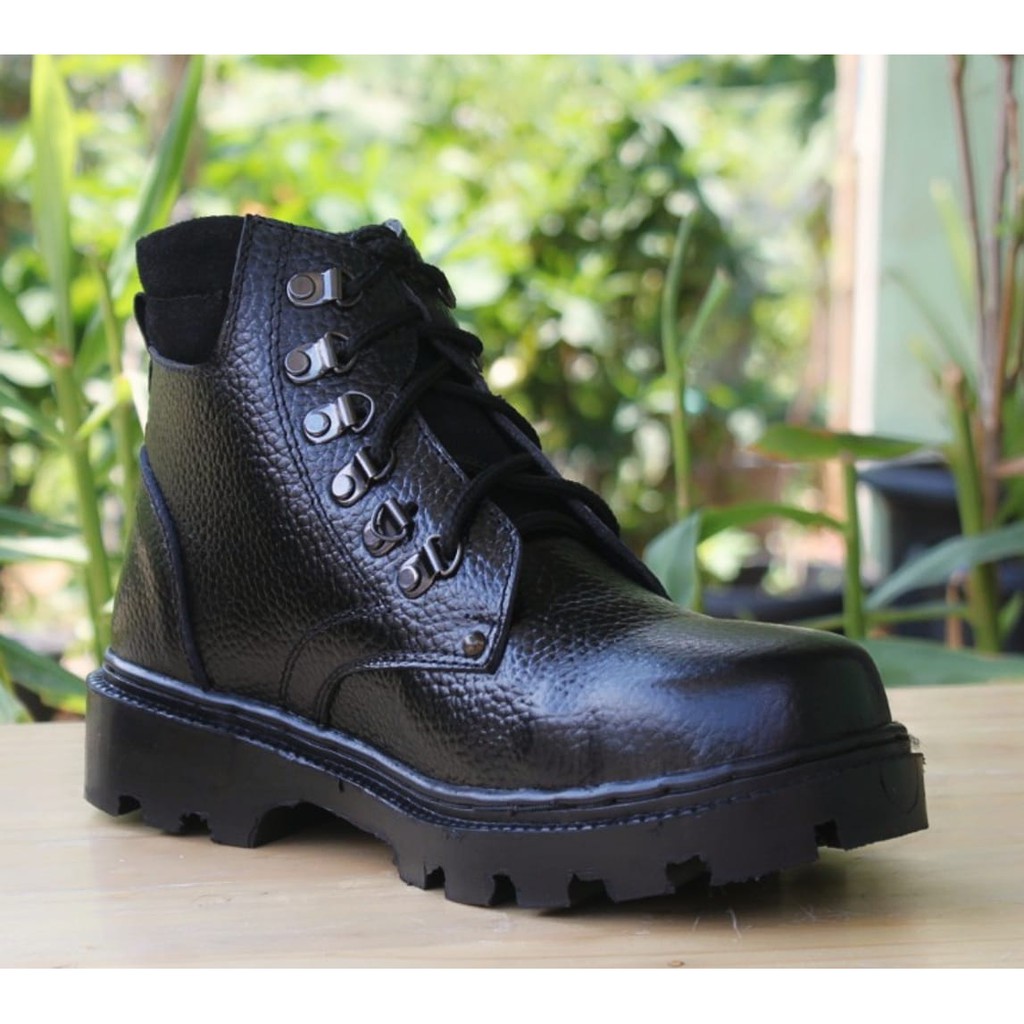 Sepatu Safety Boot Pria Kulit Asli Rasheda Dr 01