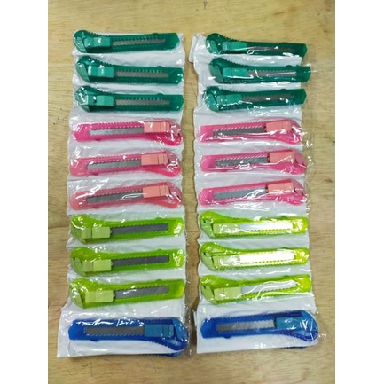 

Pisau Cutter Besar Transparan Warna Warni Murah