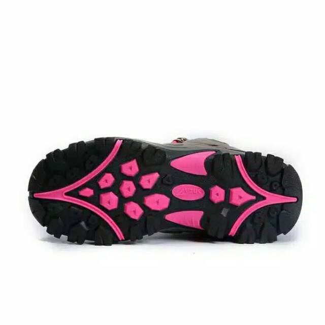 sepatu wanita snta 609