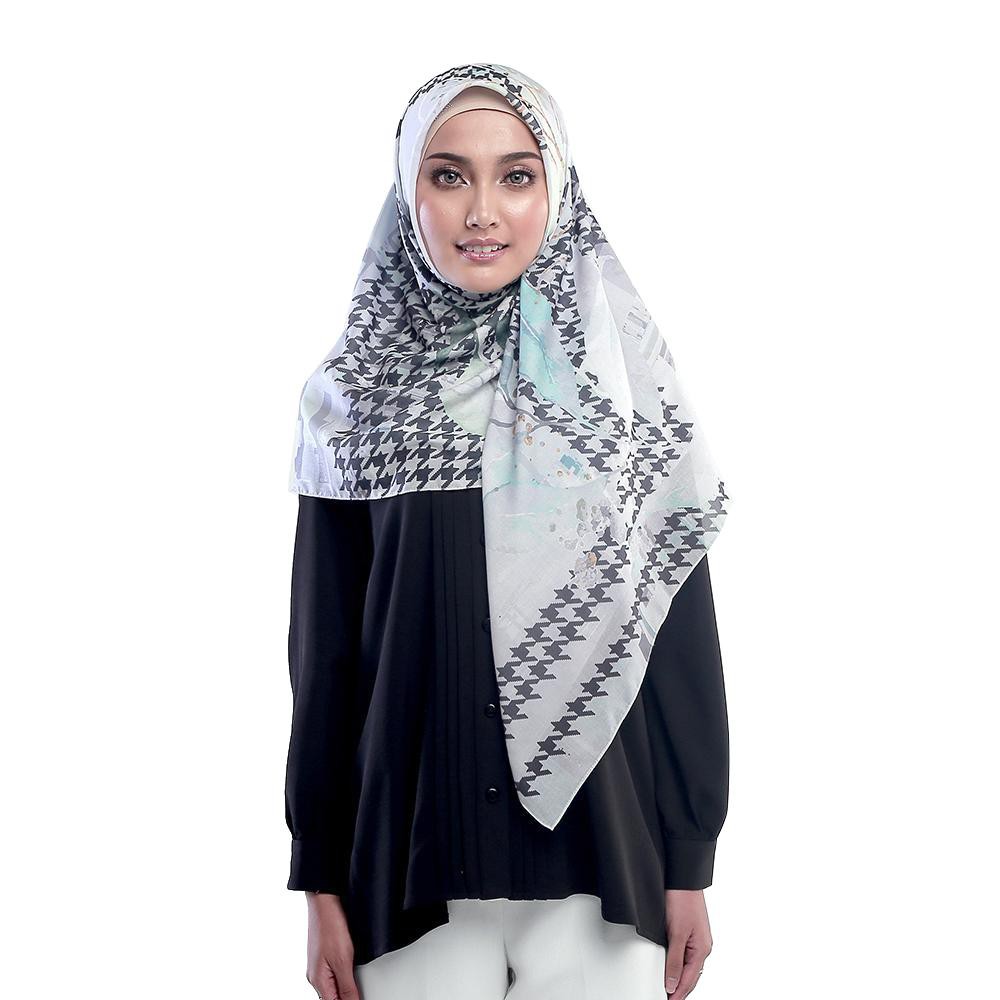 Yura Scarf Ice Grey by Zoya