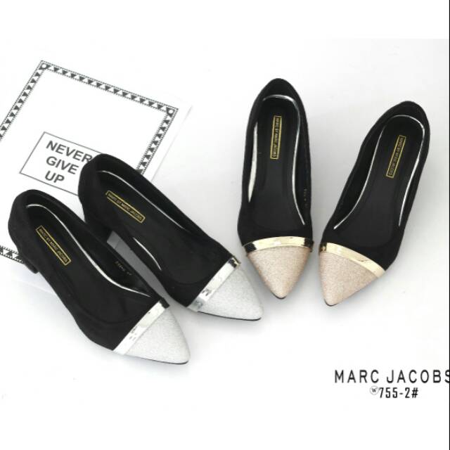 Sepatu Marc Jacobs