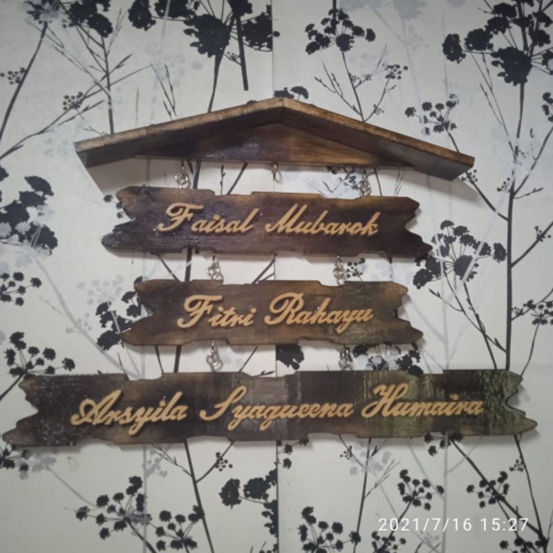 Papan Nama Kayu Gantung Custom