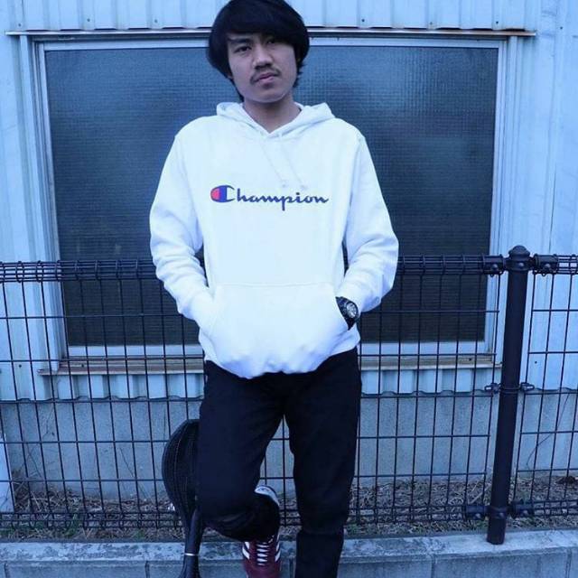 JAKET HOODIE CHAMPION PUTIH