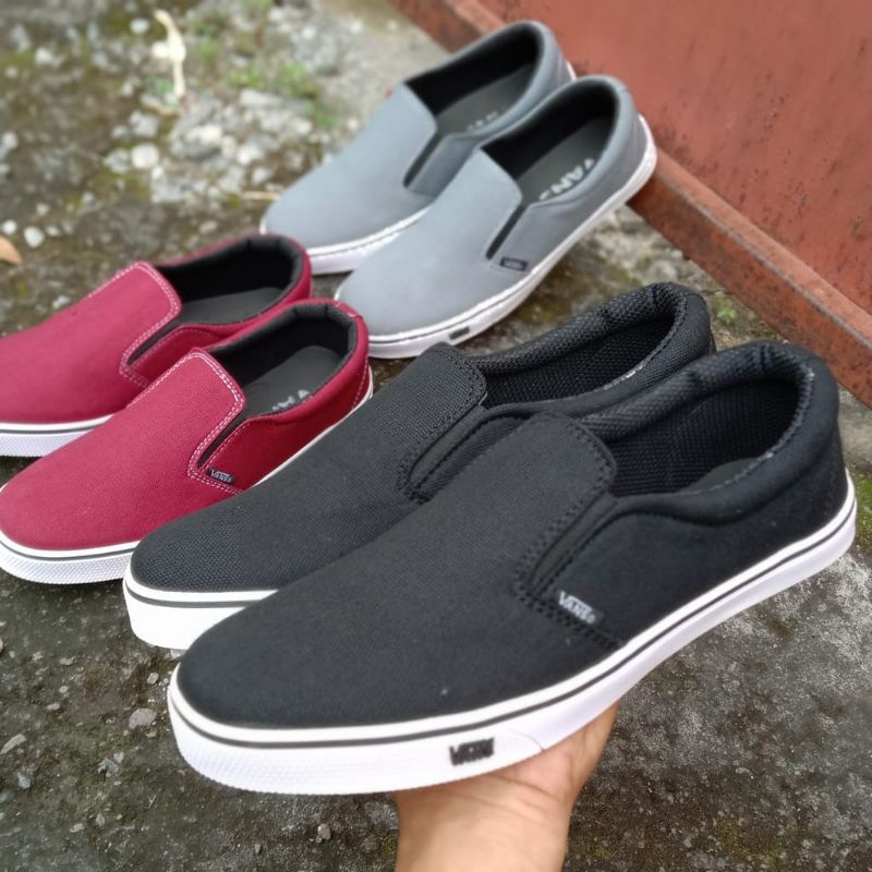 SEPATU SLIP ON VANS SEPATU SANTAI SEPATU KERJA PRIA WANITA