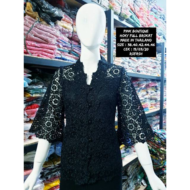 Blouse PINK BOUTIQUE hitam Hoky Full Brokat.Made in Thailand