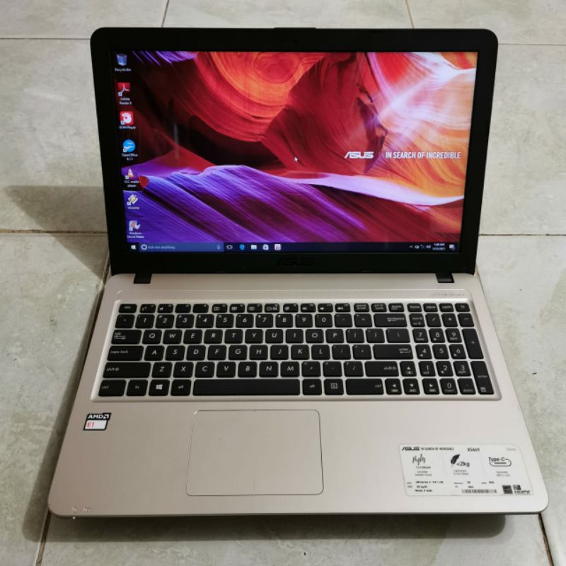 Laptop Asus X540YA Amd E1-7010 Layar 15 inc Vga Amd Radeon R2 Graphics Windows 10 mulus