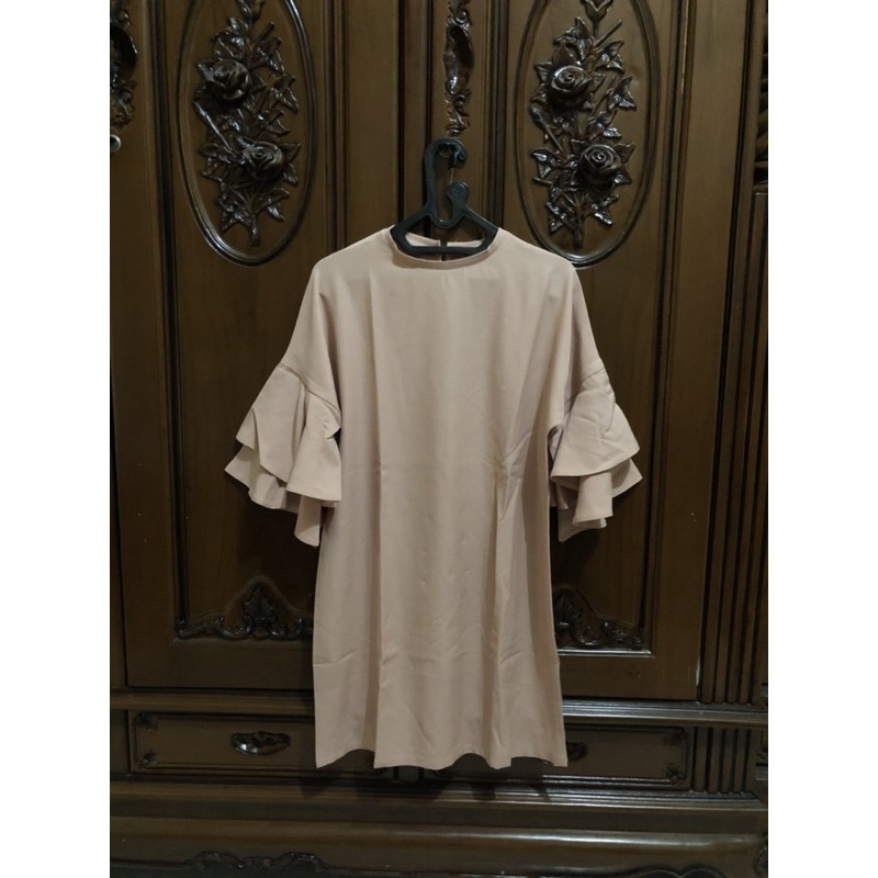 PRELOVED BLOUSE BY LOOKBOUTIQUESTORE