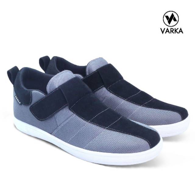 Varka Sepatu Slip On Casual Pria V099