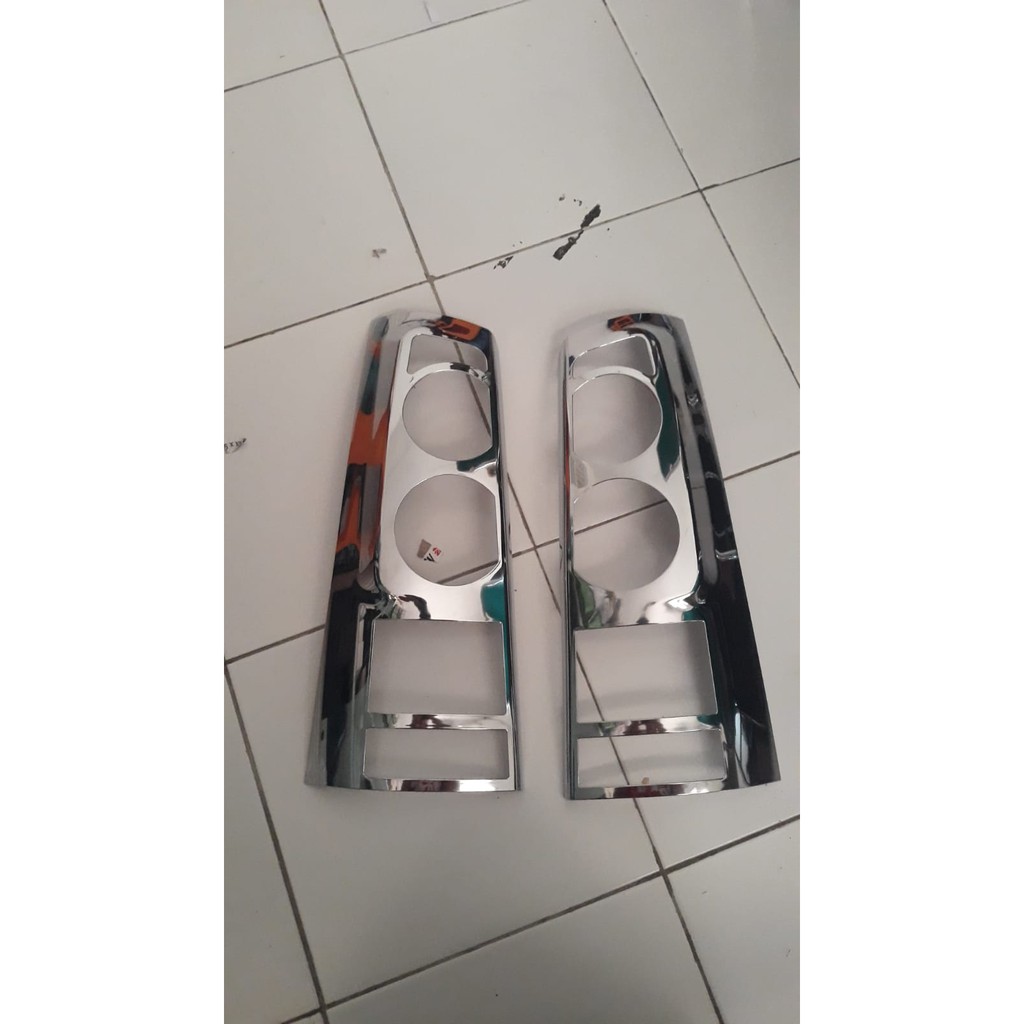 garnish Avanza 2004 - 2006 chrome