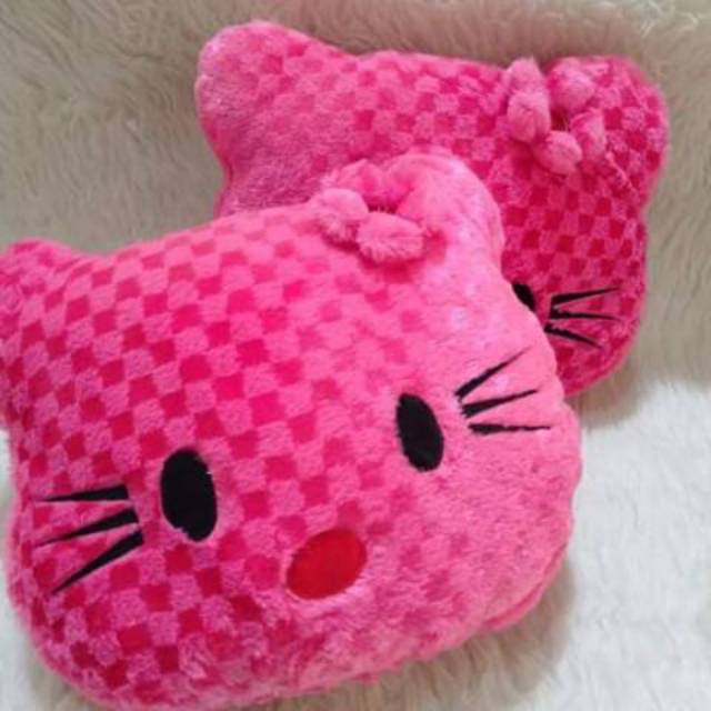 Bantal bulu kepala hello kitty.size:L