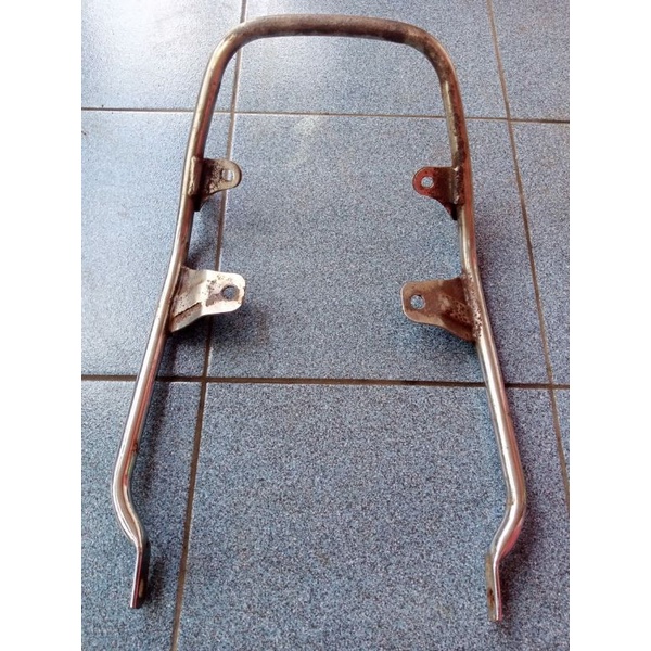 Behel Begel Pegangan Jok Belakang Yamaha Rx S Original