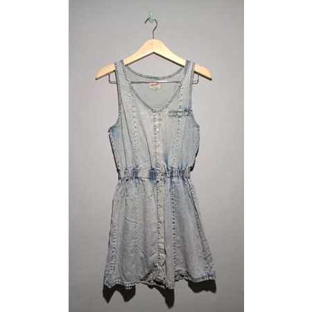 PRELOVED DRESS WRANGLER