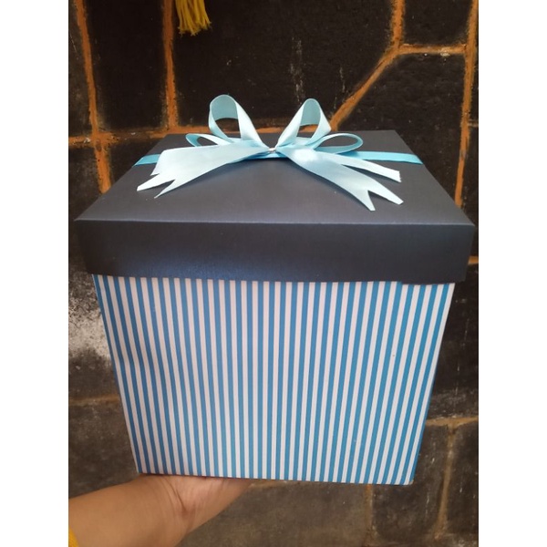 

surprise box/kotak hadiah/box hadiah/box snack/eksplosion Box/box hadiah