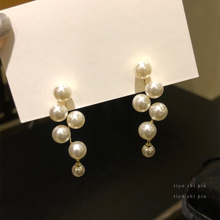 Elegant Girls Dangle Silver Pearls Earrings For Women Korean (Takota 044)