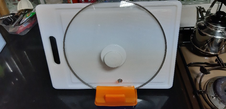 Penyangga Tempat Tutup Panci Pisau Plastik Penghias Dapur Murah