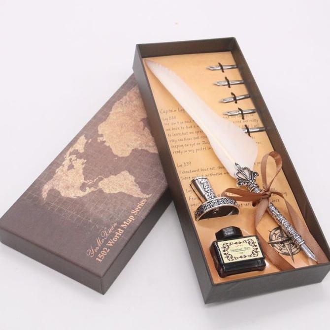 

Office & Stationery | Alat Tulis | Pena Bulu Harry Potter Vintage Box Set | Best Seller