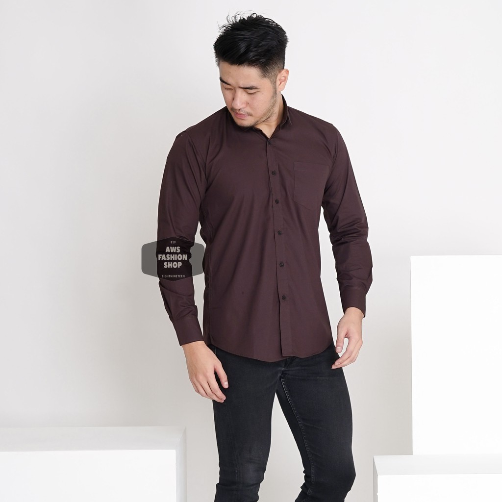 Kemeja Pria Lengan Panjang Polos Coklat Tua Dark Brown Kemeja Pria Lengan Panjang Polos Coklat Tua Dark Brown