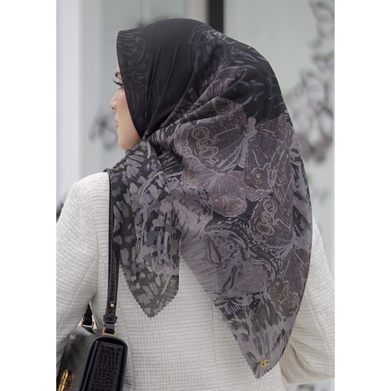 The Farsha voal buttonscarves