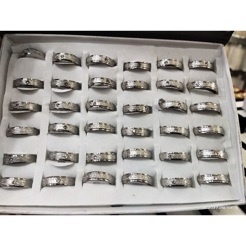 Cincin Stainless Steel Pasir Mata Silver 1 box isi 36 pcs