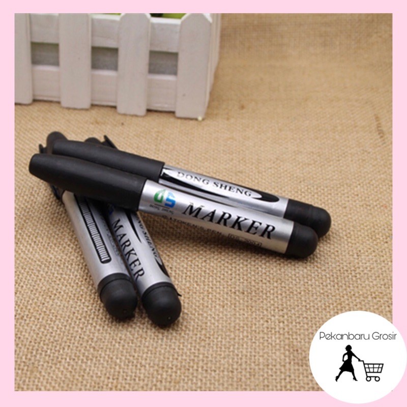 

Spidol hitam isi 4pcs Permanent marker