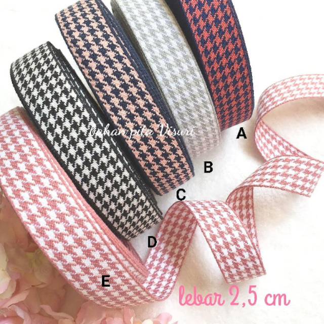 Pita Houndstooth 2,5 cm per 1 yard (90 cm )