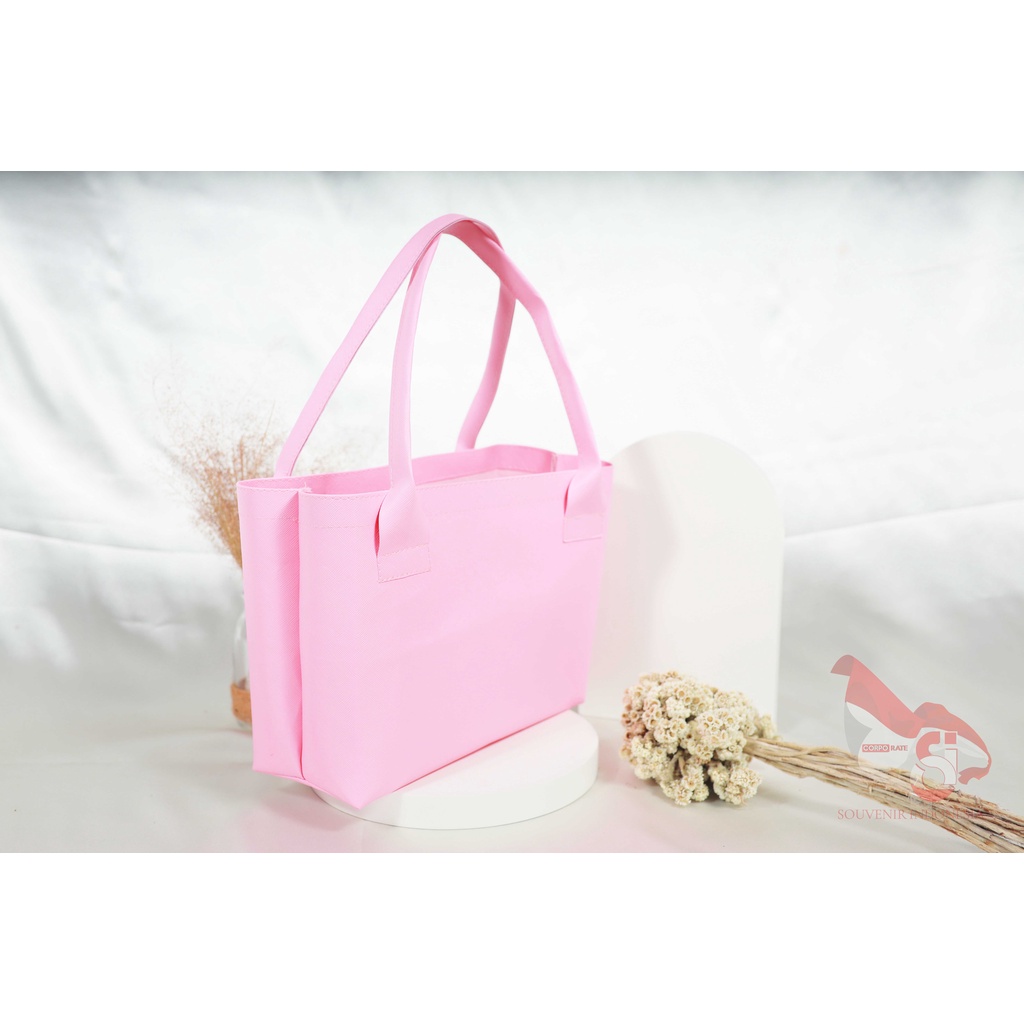 SOUVENIR PERNIKAHAN TOTEBAG LEATHER KODE T3 SOUVENIR PERNIKAHAN GODIEBAG MEWAH SOUVENIR PERNIKAHAN T