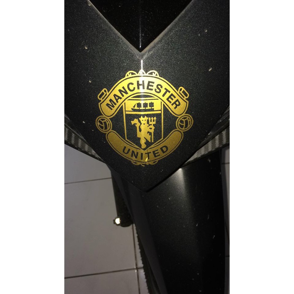 

cutting sticker manchester united