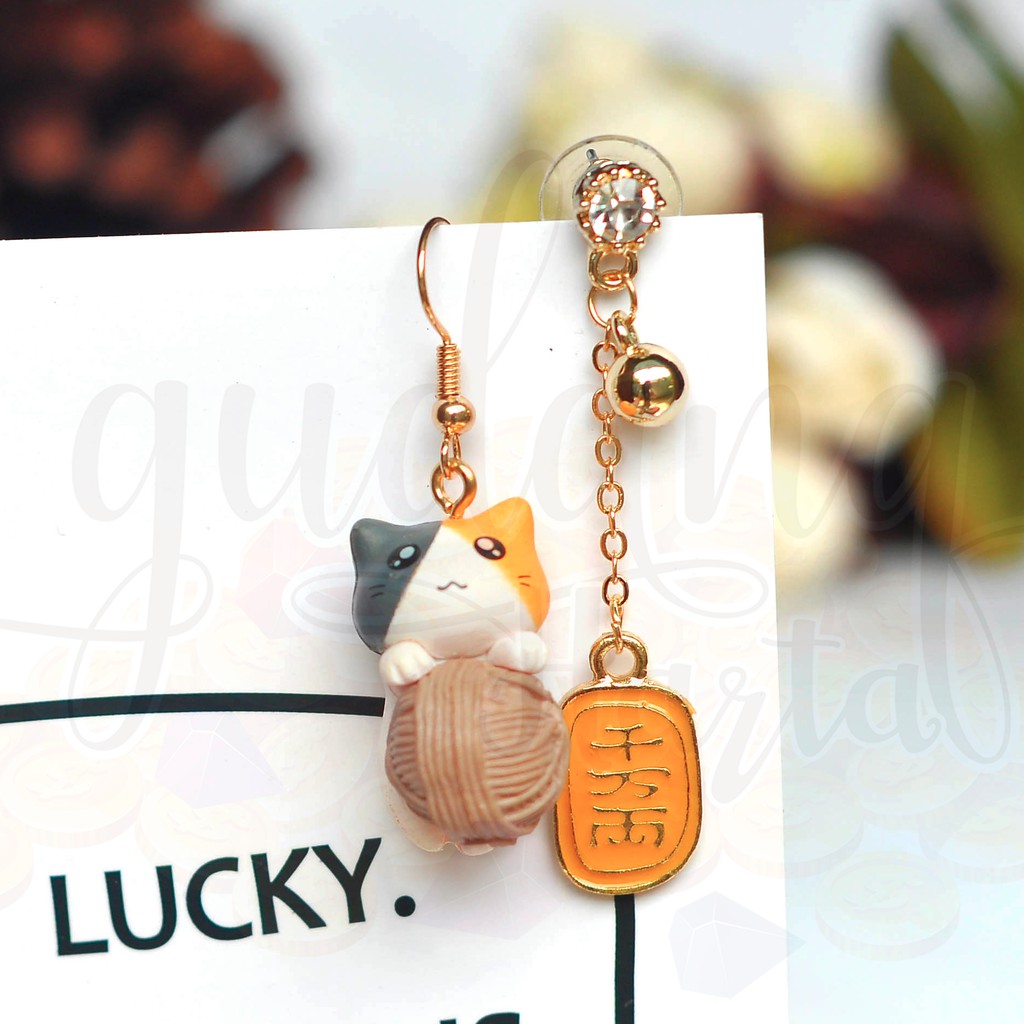 Anting Stud Asimetris Japan Lucky Cat Asimetris Lucu Unik Kucing GH 203588