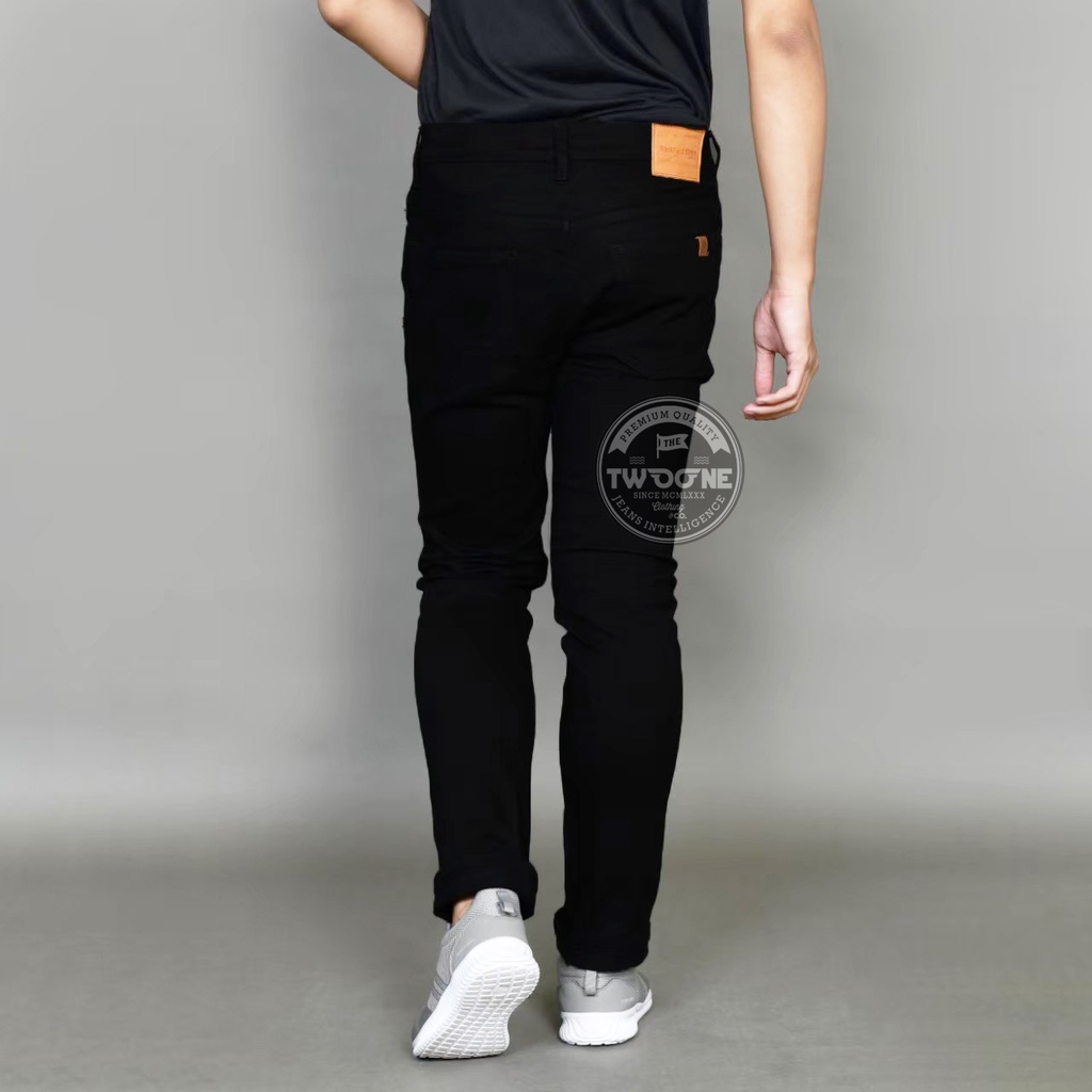 TWO ONE Celana Jeans Pria Jumbo Slim Fit Denim Stretch Hitam