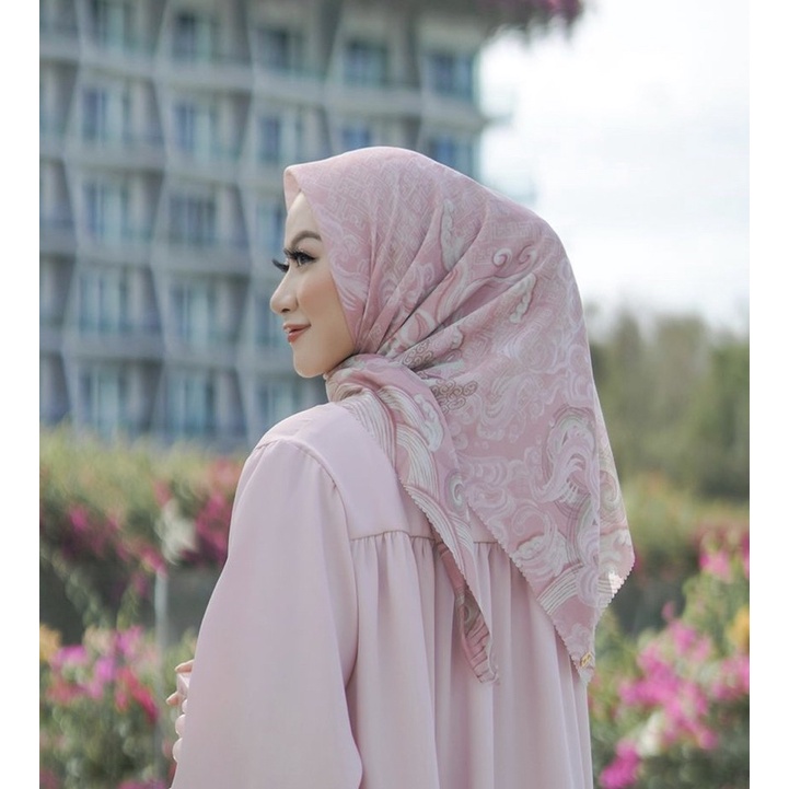 The Waves series Buttonscarves Sweety