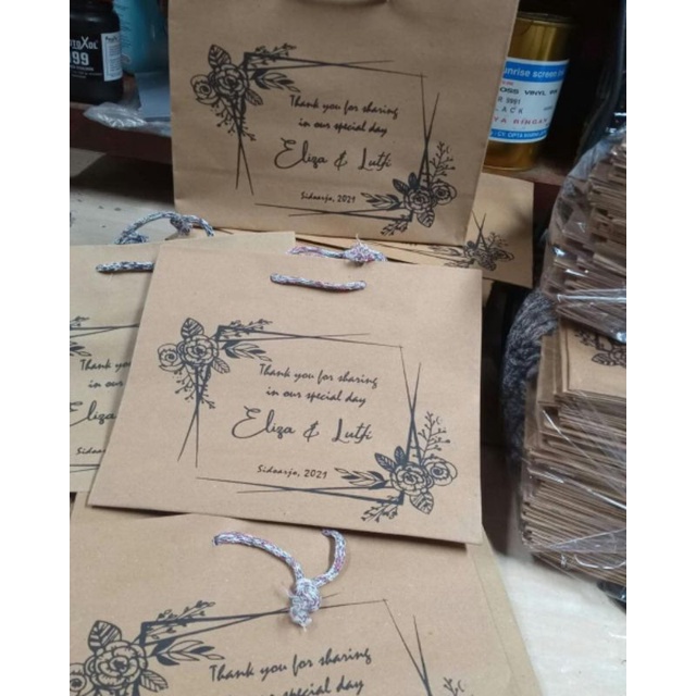 

Paperbag 25*17*20 untuk nasi bento acara ulang tahun, tasyakuran dll