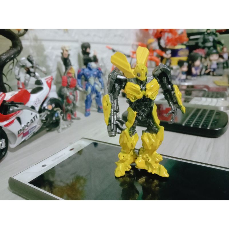 bumblebee hasbro figure mini