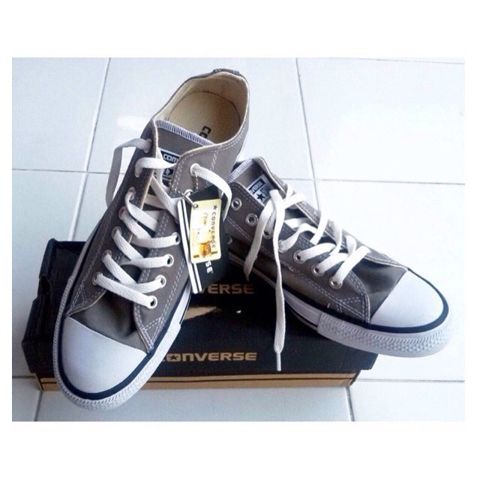 Converse Low grey