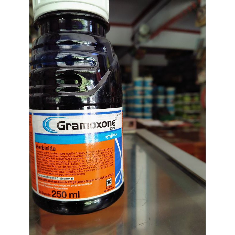 Gramoxone 250 ml-obat pembasmi rumput gramoxone ukuran 250 ml