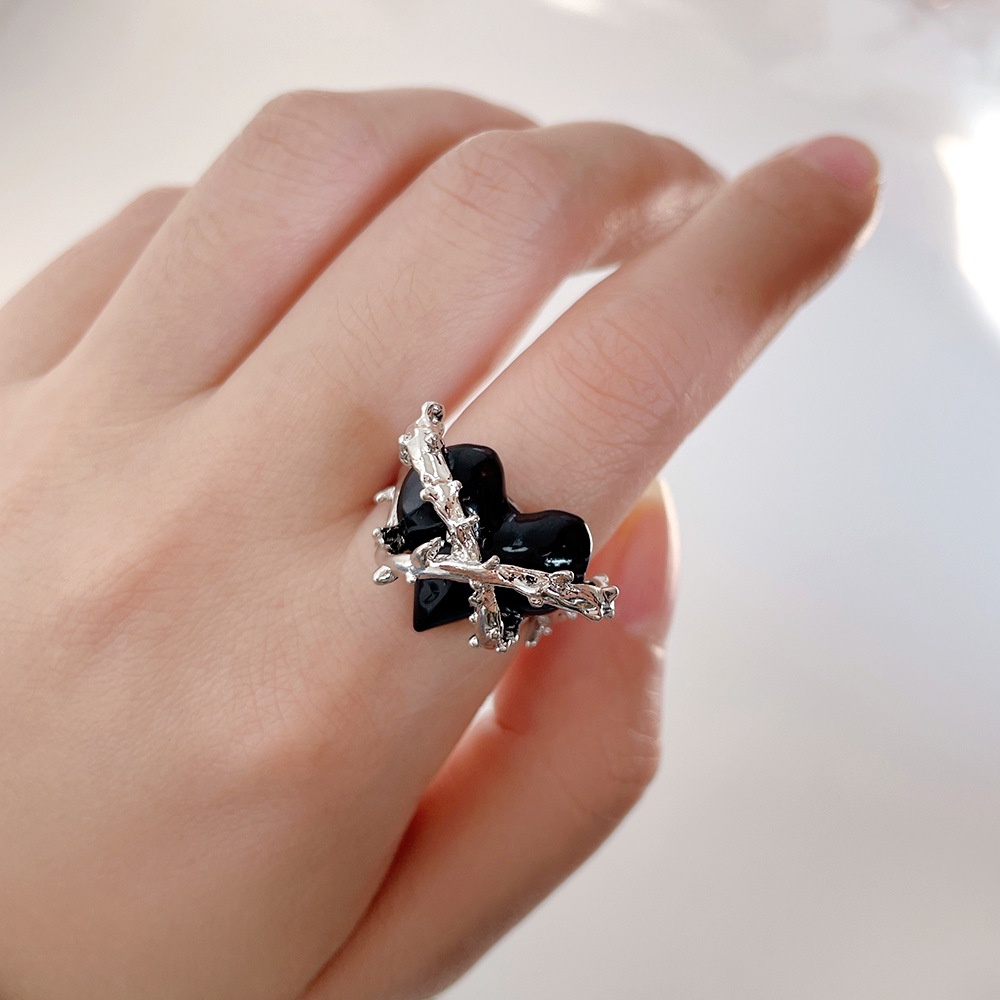 Cincin Model Terbuka Bentuk Hati Warna Hitam Gaya Vintage Gothic Untuk Pria Dan Wanita