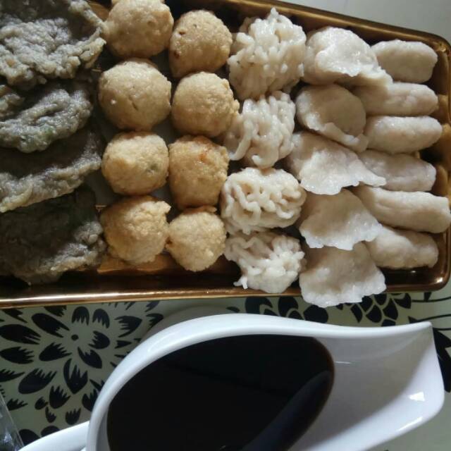 

Pempek palembang "mommyzeejoe" campur 50rb